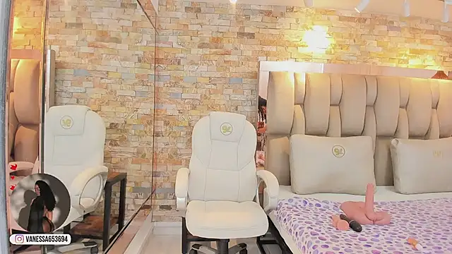 kendall grace online show from 4, 3, 2026