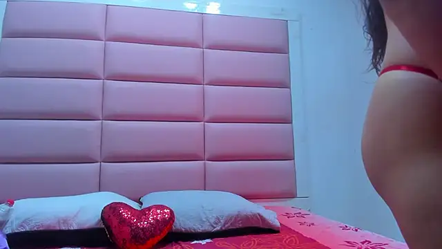 Catalinna 03 online show from 12, 3, 2026