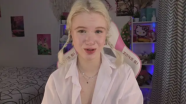 Snapshot of Mia_WaterFall chatting on 2, 6, 2026 Mia WaterFall online show from 2, 6, 2026