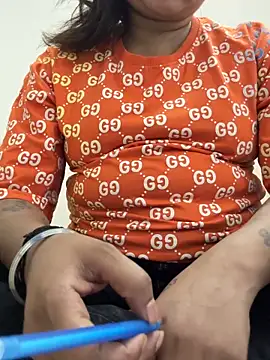 BunnyCharm01 online show from 8, 4, 2026