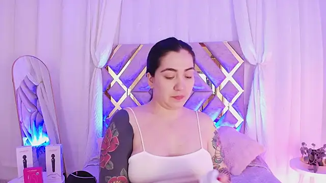Snapshot of KathiaJenner chatting on 10, 7, 2026 KathiaJenner online show from 10, 7, 2026