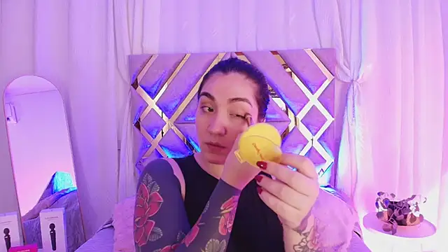 Snapshot of KathiaJenner chatting on 11, 7, 2026 KathiaJenner online show from 11, 7, 2026