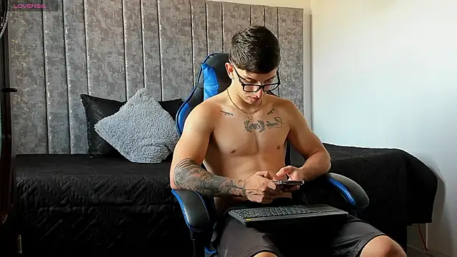 Calvin Hunter online show from 1, 3, 2026