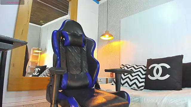 Snapshot of Dusan_Grey77 chatting on 20, 2, 2026 Dusan Grey77 online show from 20, 2, 2026