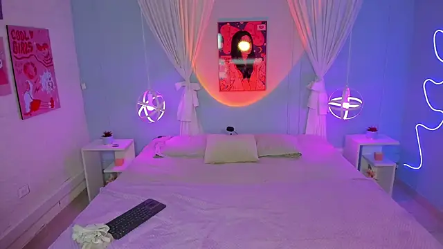 Snapshot of naomi_campell chatting on 27, 2, 2026 naomi campell online show from 27, 2, 2026