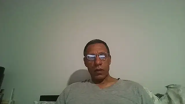 swimmer2496 online show from 17, 1, 2026