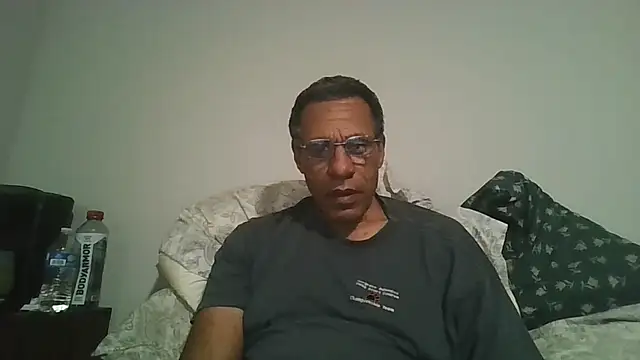 swimmer2496 online show from 3, 2, 2026