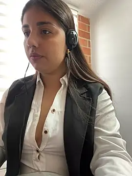 A-uroora online show from 8, 2, 2026