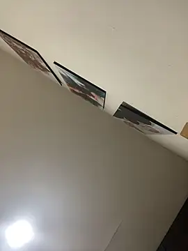 JuliaaVega online show from 25, 3, 2026