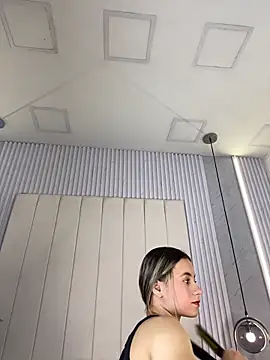 JuliaColemann online show from 1, 3, 2026