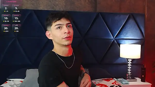 Logan Woods online show from 25, 2, 2026