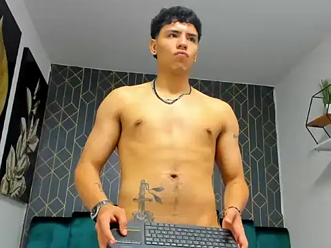 Tobias Vega online show from 3, 3, 2026