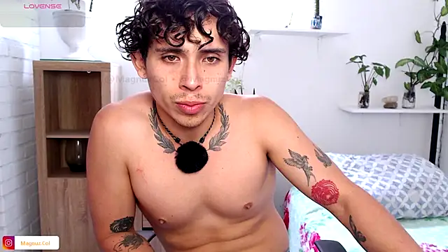 Snapshot of Magnuz_Col chatting on 19, 4, 2026 Magnuz Col online show from 19, 4, 2026