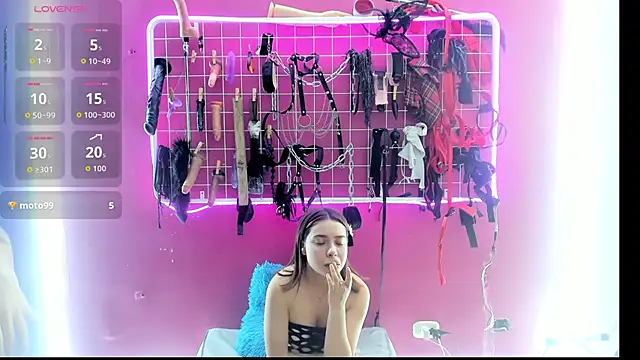 Snapshot of Slave_Melany_bdsm chatting on 2, 3, 2026 Slave Melany bdsm online show from 2, 3, 2026