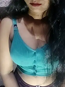 Ayesha Khan1 online show from 16, 4, 2026