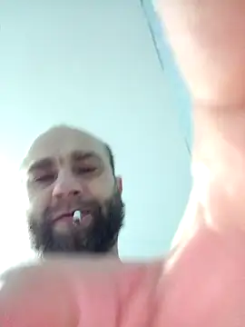 Snapshot of AlexanderArmani chatting on 1, 2, 2026 AlexanderArmani online show from 1, 2, 2026