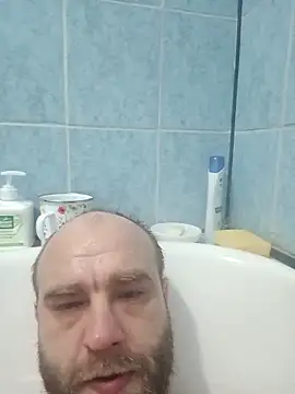 Snapshot of AlexanderArmani chatting on 3, 2, 2026 AlexanderArmani online show from 3, 2, 2026