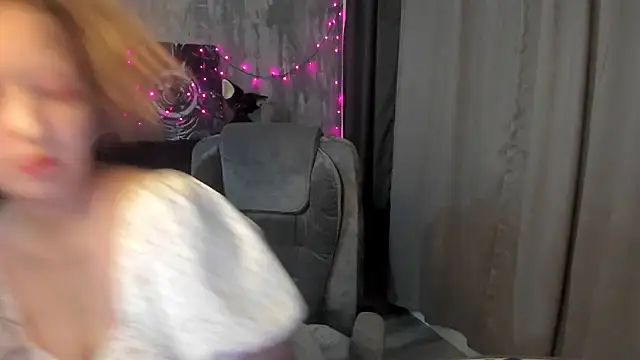 Snapshot of Senya_Sol chatting on 21, 6, 2026 Senya Sol online show from 21, 6, 2026
