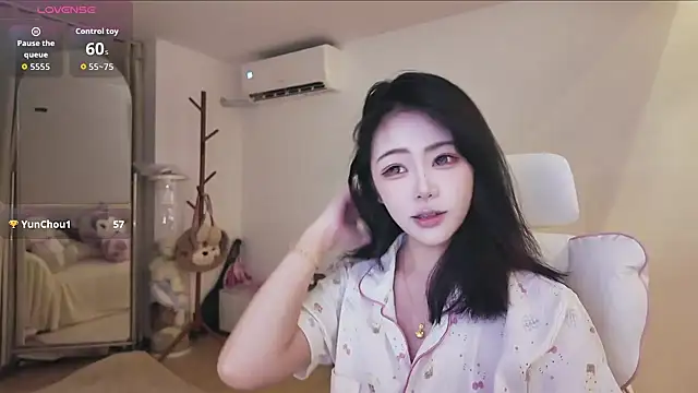 Jolie-22 online show from 29, 5, 2026