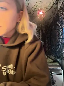 bambibabyy online show from 2, 2, 2026