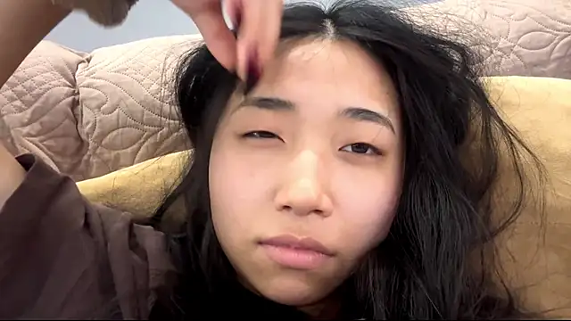 SweetMiaXO online show from 5, 3, 2026