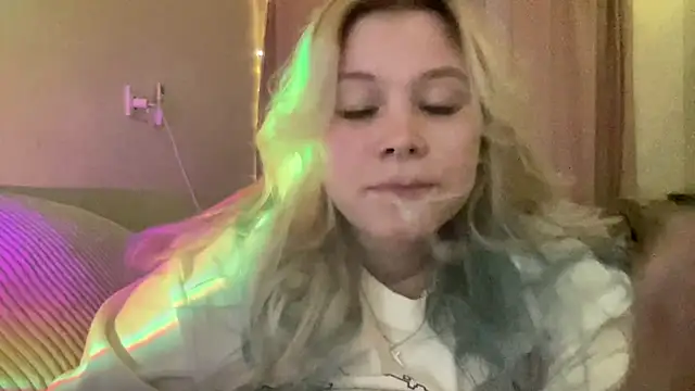 Lulu Di online show from 22, 3, 2026