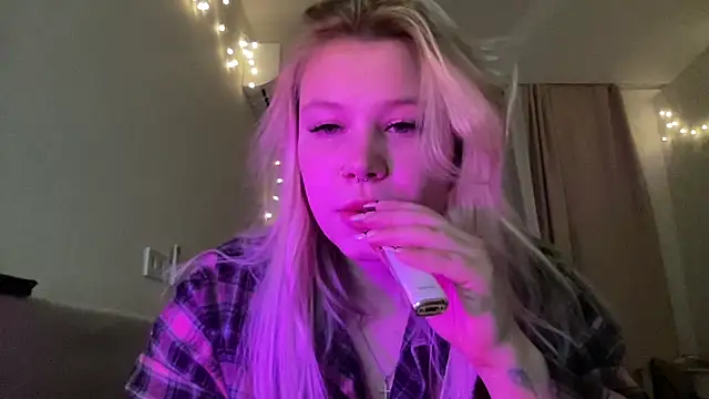 Lulu Di online show from 29, 3, 2026