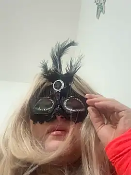 Azra-azrat0 online show from 4, 3, 2026