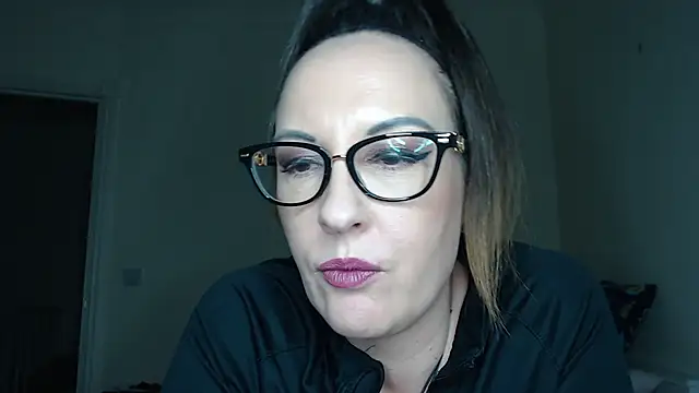 PsychicDominatrix online show from 10, 2, 2026