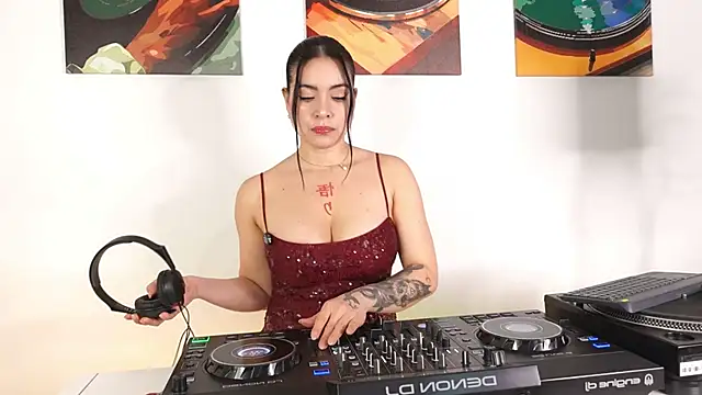 Snapshot of SatyaDj chatting on 12, 2, 2026 SatyaDj online show from 12, 2, 2026