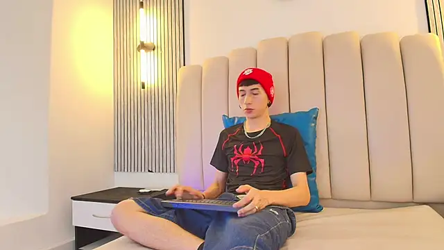 lian cameron online show from 17, 3, 2026