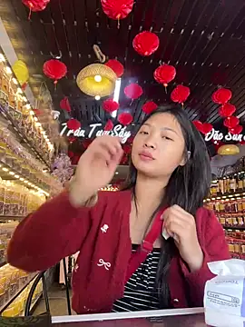 Lyn-be99 online show from 10, 3, 2026