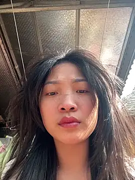 Lyn-be99 online show from 6, 4, 2026