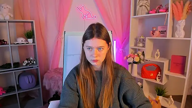 Snapshot of CelestineMauriac chatting on 14, 2, 2026 CelestineMauriac online show from 14, 2, 2026