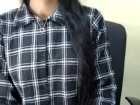 Snapshot of Khushi_v chatting on 25, 2, 2026 Khushi v online show from 25, 2, 2026