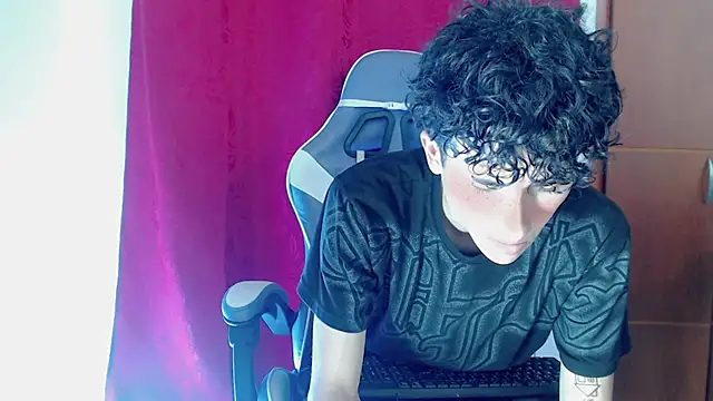 Johnny cagee  online show from 12, 2, 2026