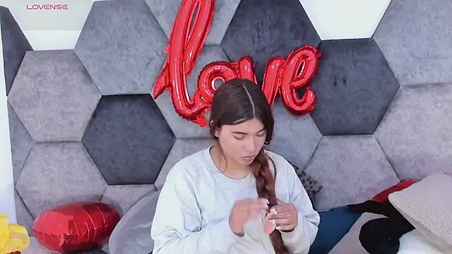 Snapshot of DulceJones chatting on 12, 2, 2026 DulceJones online show from 12, 2, 2026