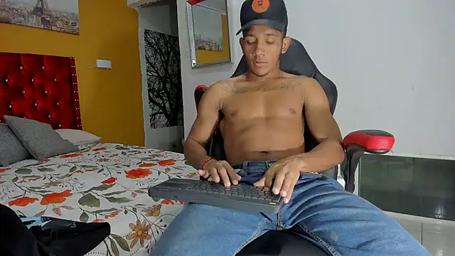 Snapshot of ricky_spensar23cm_ chatting on 15, 3, 2026 ricky spensar23cm online show from 15, 3, 2026