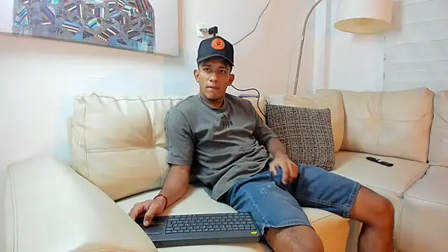 Snapshot of ricky_spensar23cm_ chatting on 21, 3, 2026 ricky spensar23cm online show from 21, 3, 2026