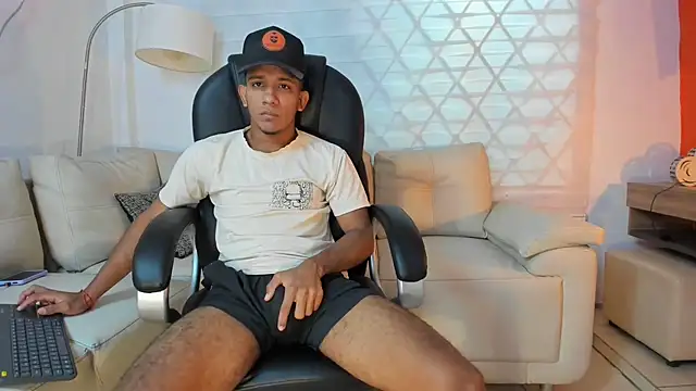 Snapshot of ricky_spensar23cm_ chatting on 22, 3, 2026 ricky spensar23cm online show from 22, 3, 2026