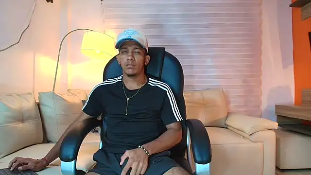 Snapshot of ricky_spensar23cm_ chatting on 12, 4, 2026 ricky spensar23cm online show from 12, 4, 2026