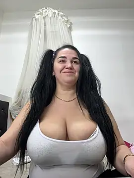 Snapshot of VickyVice chatting on 2, 2, 2026 VickyVice online show from 2, 2, 2026