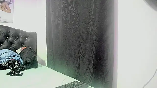 Snapshot of antonella__max chatting on 24, 2, 2026 antonella max online show from 24, 2, 2026