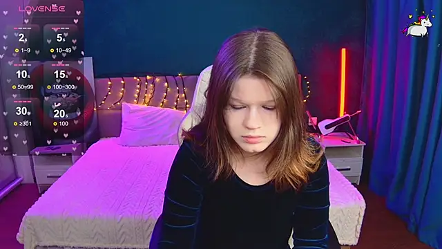 Snapshot of Lunatrend chatting on 16, 2, 2026 Lunatrend online show from 16, 2, 2026