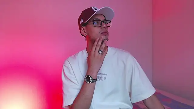 Snapshot of Vlad__night chatting on 8, 2, 2026 Vlad night online show from 8, 2, 2026