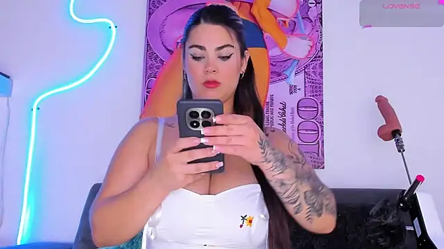 Snapshot of cmila0713 chatting on 30, 4, 2026 cmila0713 online show from 30, 4, 2026
