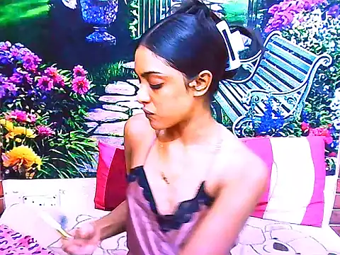 IndianPretty14u2Luv online show from 14, 4, 2026