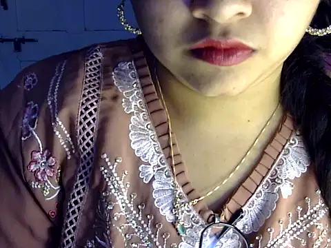 Cute Aliyaa online show from 24, 7, 2026