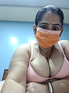 Snapshot of diyam4002 chatting on 2, 2, 2026 diyam4002 online show from 2, 2, 2026