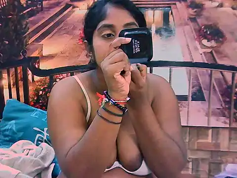 Snapshot of IndianDiva27 chatting on 27, 2, 2026 IndianDiva27 online show from 27, 2, 2026